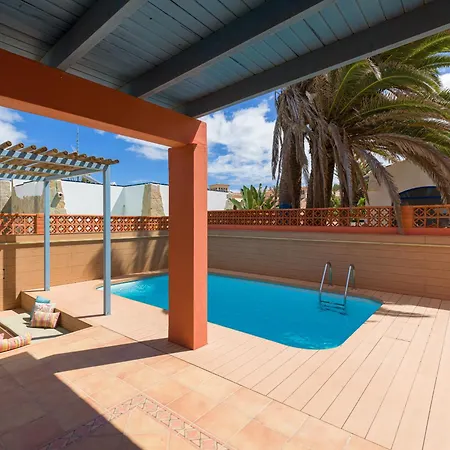 Long By Canariasgetaway Willa Corralejo