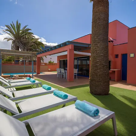 Long By Canariasgetaway Willa Corralejo