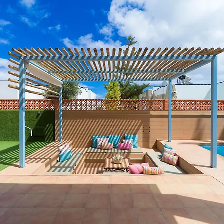 Long By Canariasgetaway Villa *