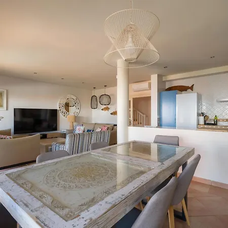 Long By Canariasgetaway