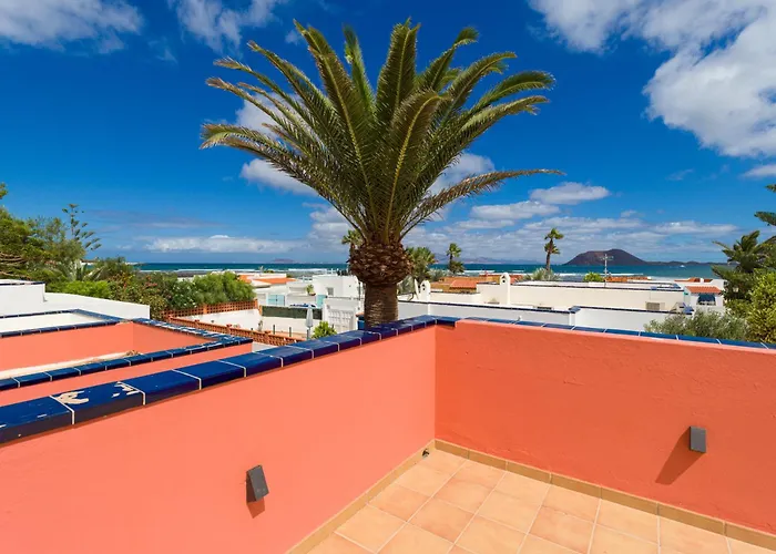 Long By Canariasgetaway