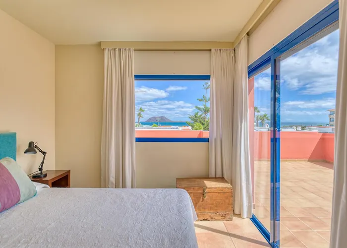 Long By Canariasgetaway * 科拉雷侯