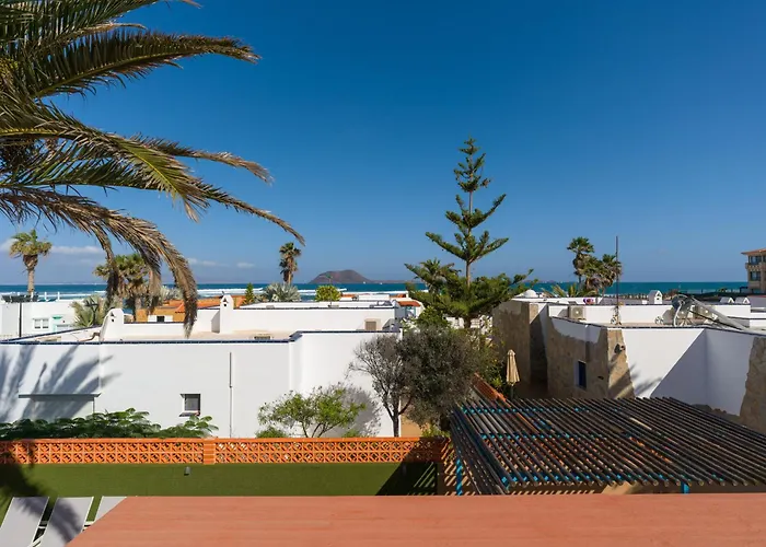 Long By Canariasgetaway