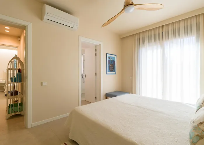 Long By Canariasgetaway *