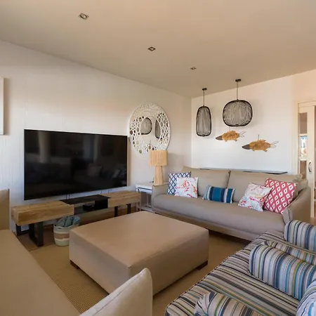 Long By Canariasgetaway Willa Corralejo