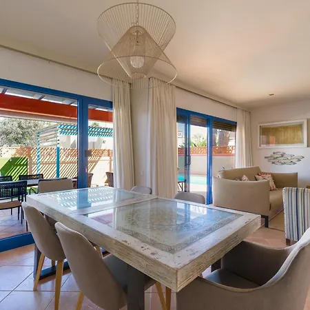 Long By Canariasgetaway 别墅