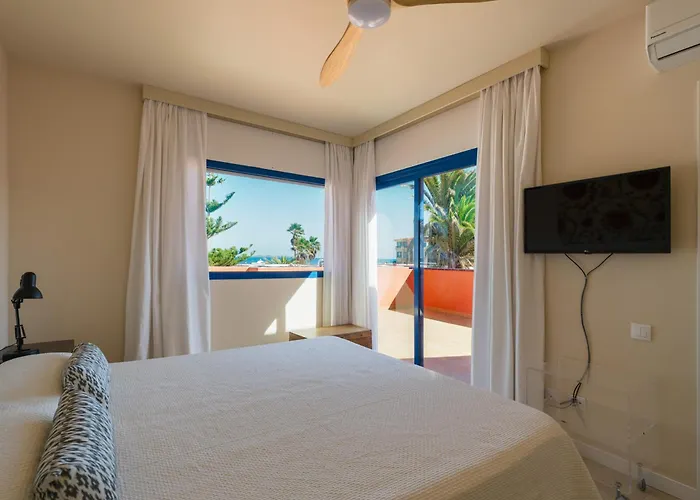 Long By Canariasgetaway Villa *