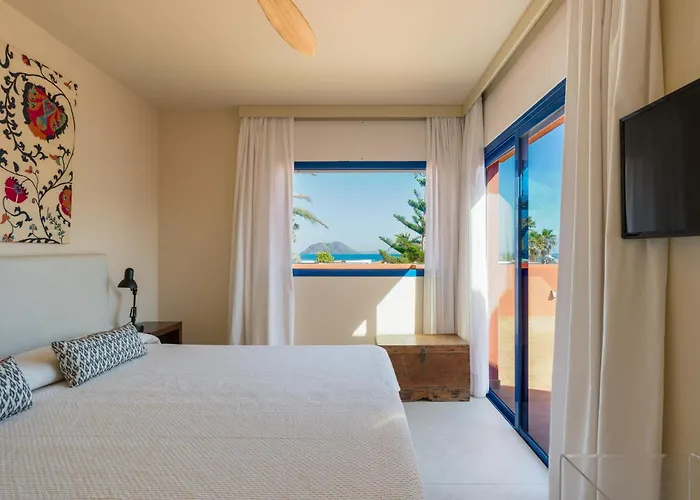 Long By Canariasgetaway