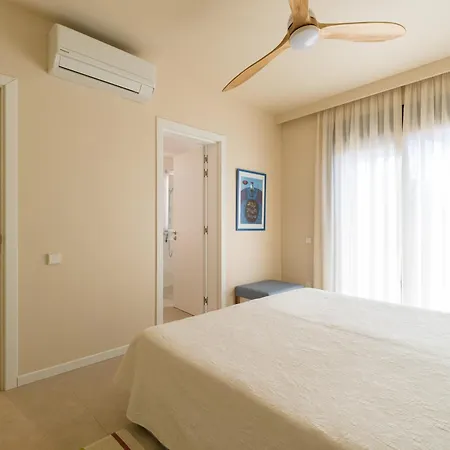 Long By Canariasgetaway *