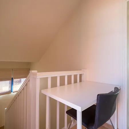 Long By Canariasgetaway * קורלחו